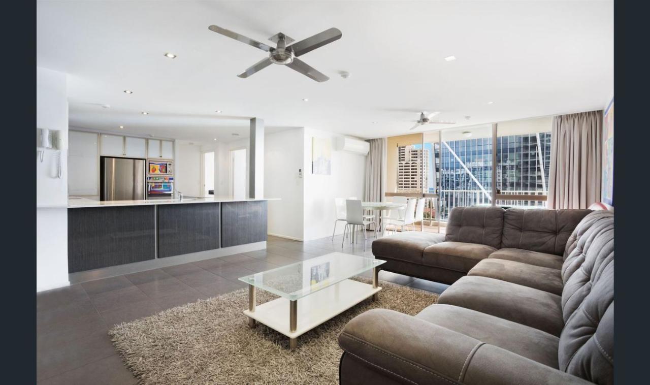 Breakers North Absolute Beachfront Apartments - Official Gold Coast Bagian luar foto