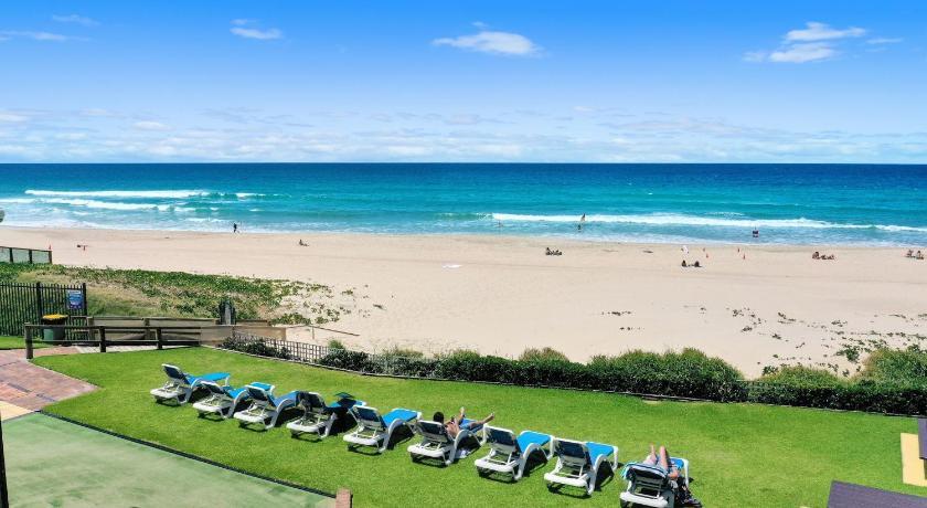 Breakers North Absolute Beachfront Apartments - Official Gold Coast Bagian luar foto