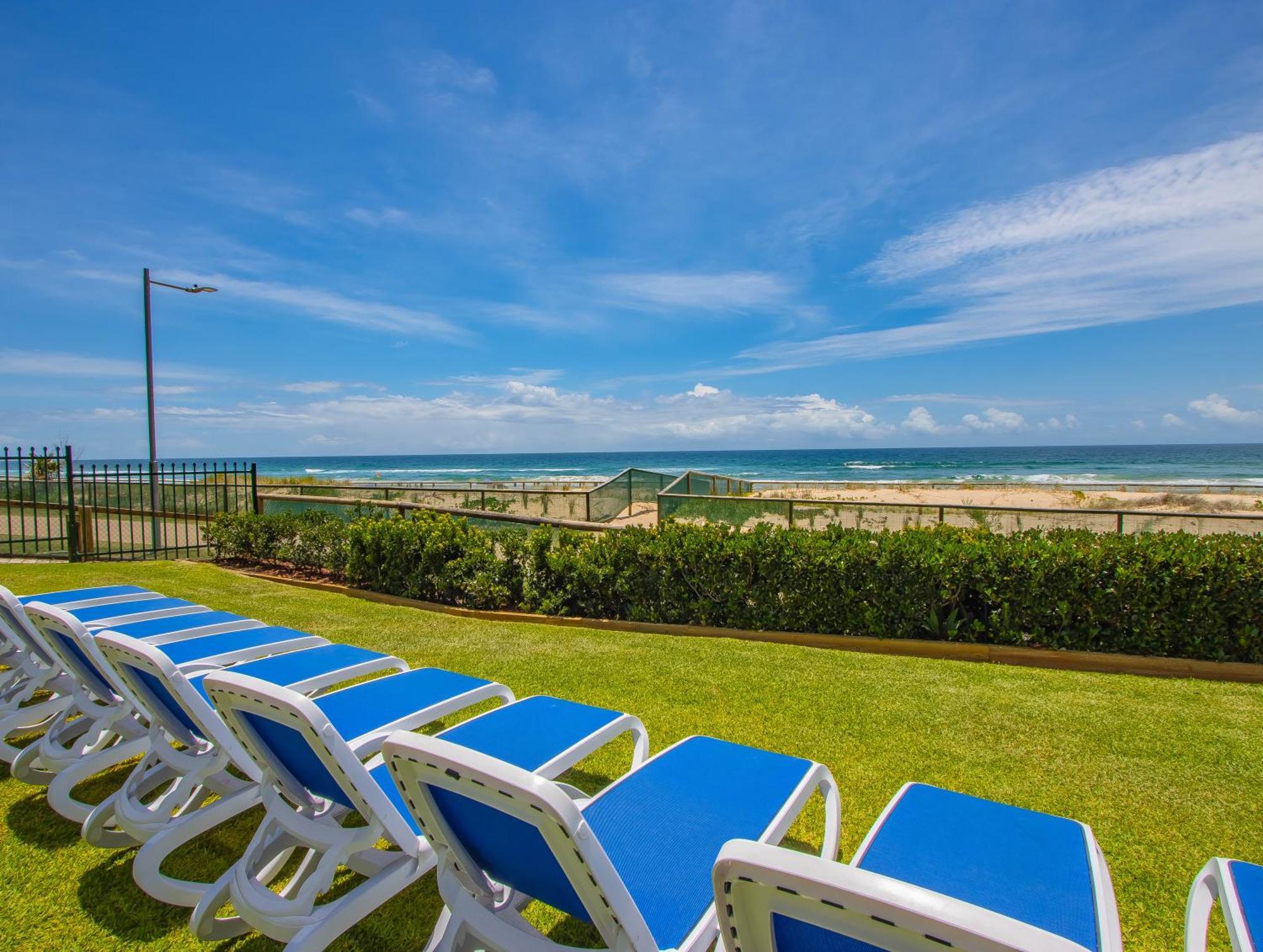 Breakers North Absolute Beachfront Apartments - Official Gold Coast Bagian luar foto