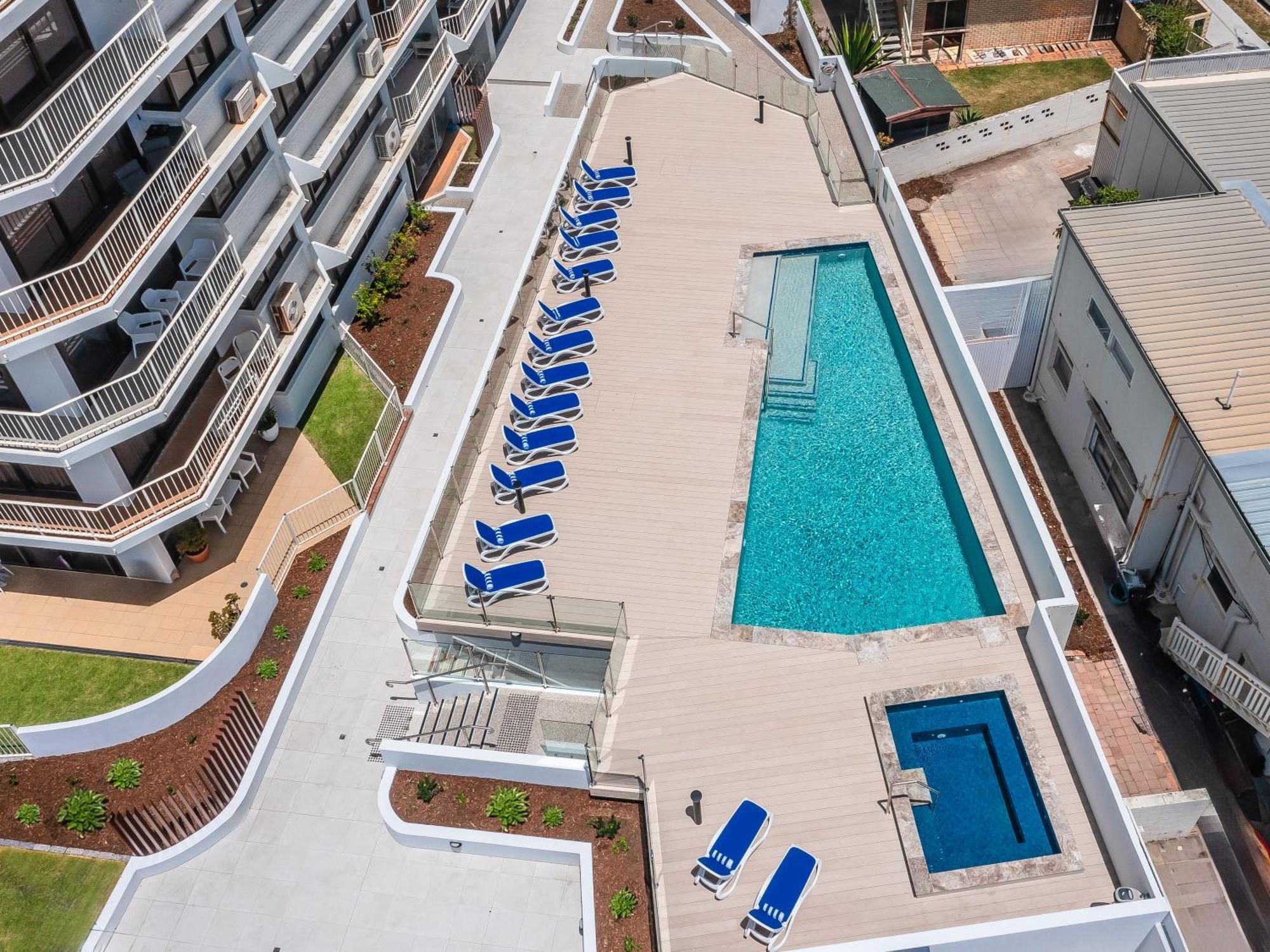 Breakers North Absolute Beachfront Apartments - Official Gold Coast Bagian luar foto
