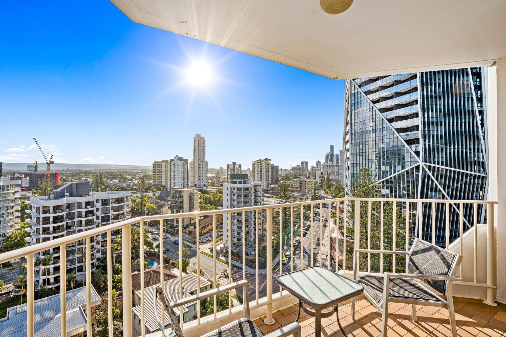 Breakers North Absolute Beachfront Apartments - Official Gold Coast Bagian luar foto